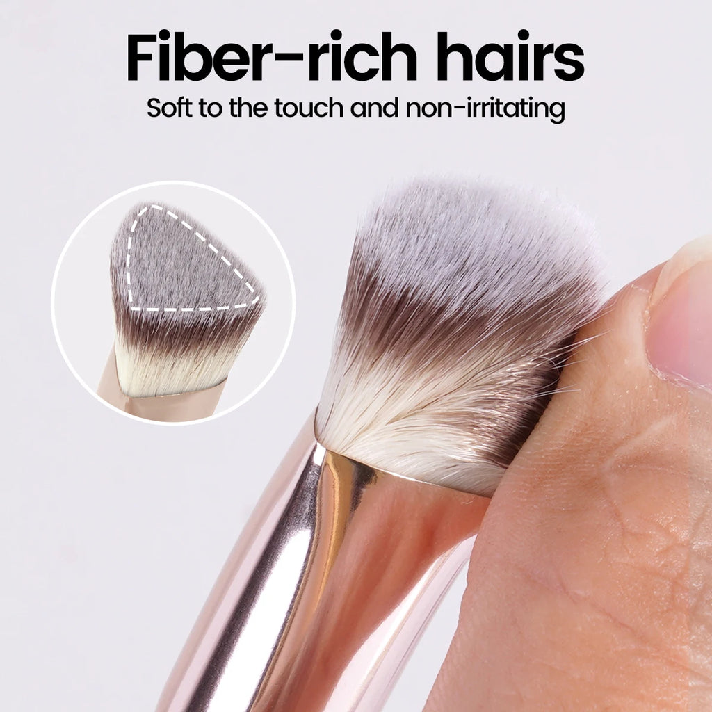 MAANGE Under Eye Concealer Makeup Brush Triangle Foundation Brush for Liquid Cream Blending Concealing